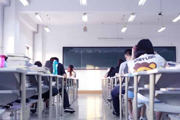 东财印象|之远情怀 -- 东财印象 -- 东北财经大学